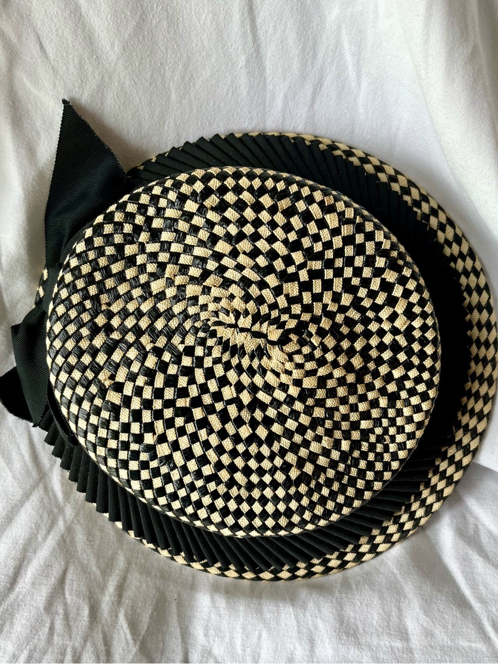 Vintage Black and Natural Woven Straw Hat - Picture 8 of 17